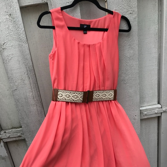 Iz Byer Dresses & Skirts - NWT IZ BYER Coral Summer Dress W/ Lace Brown Belt